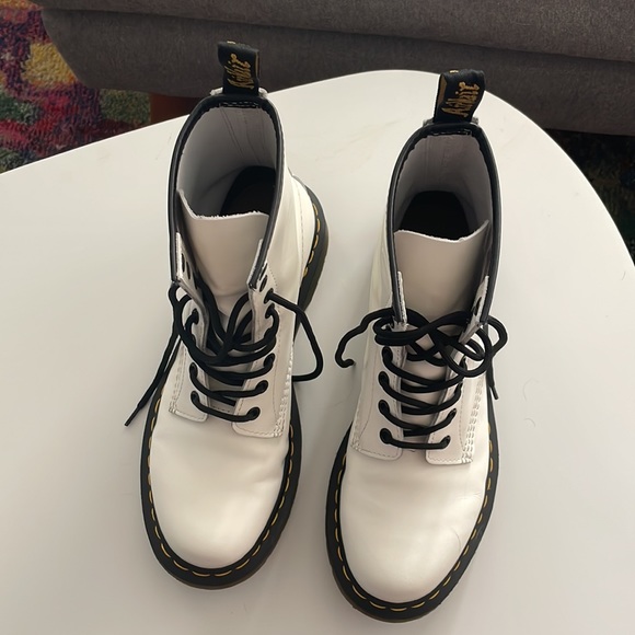 1460 SMOOTH LEATHER LACE UP BOOTS - Picture 3 of 7